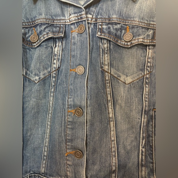 Aritzia Talula Denim Jean Jacket – Women’s Medium – Used, Excellent Condition - Picture 4 of 7
